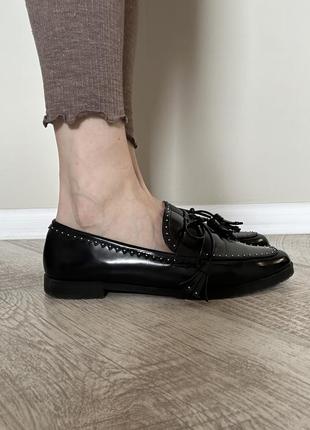 Черные лоферы zara