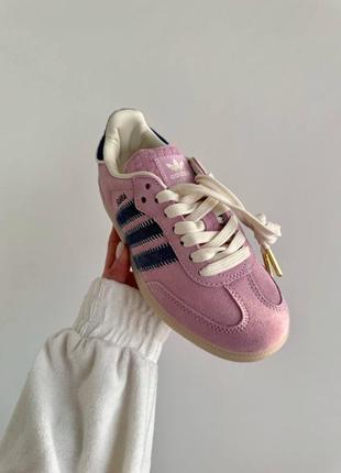 Неймовірні жіночі кросівки adidas samba x notitle pink navy premium рожеві5 фото