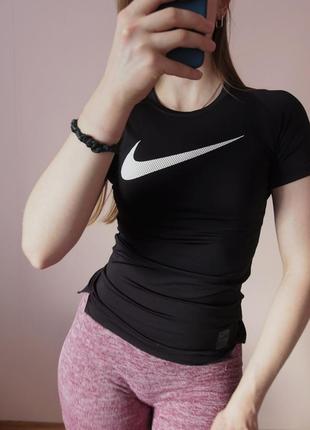 Спортивная футболка nike pro