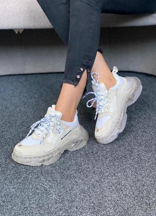 Крассовки balenciaga triple s3 фото