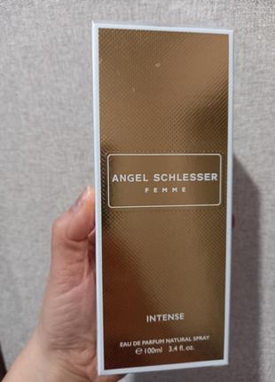 Angel schlesser femme intense.