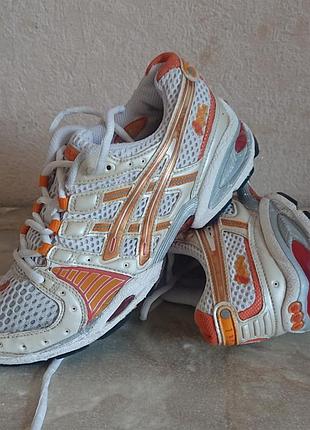 Винтажные кроссовки asics gel nimbus