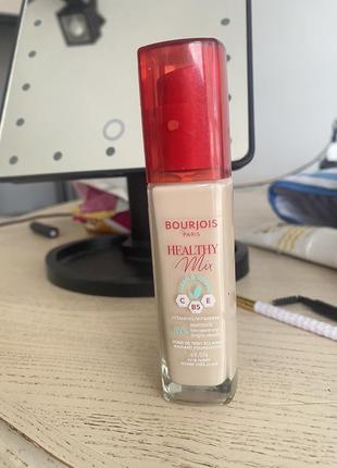 Тональний крем bourjois 49.5n для світленьких2 фото