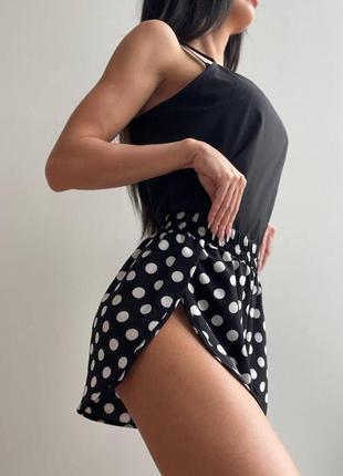 Жіноча шовкова піжама топ та шорти в горошок        8887 фото