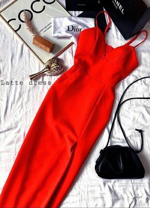 Красное длинное платье с глубоким декольте 36-70 размер