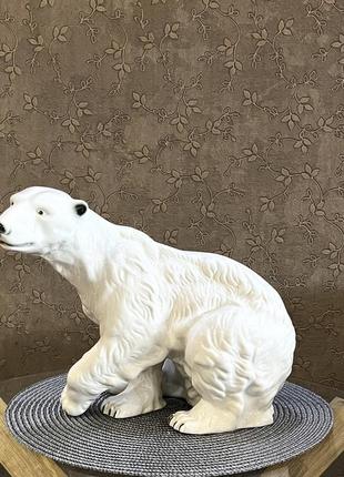 Фарфоровая статуэтка большой медведь royal dux1 фото