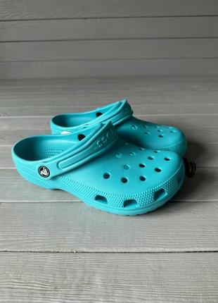 Шльопанці тапки шльопки crocs