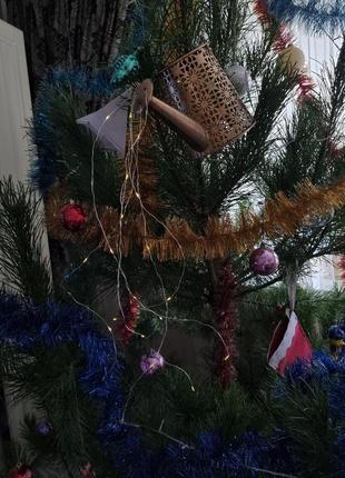 Лейка светильник садовый на солнечной батарее. заряжается от солнца.