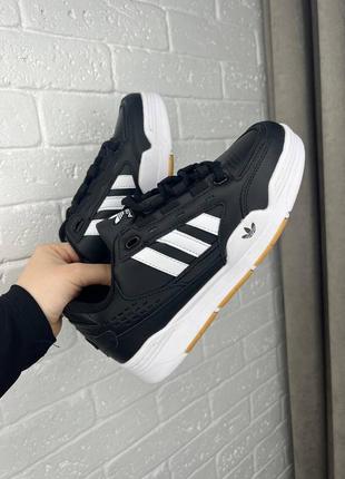 Круті жіночі кросівки топ📝