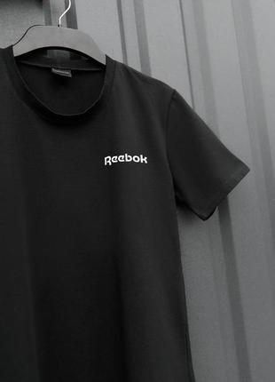 Чоловіча футболка reebok на весну у чорному кольорі premium якості, стильна та зручна футболка на кожен день2 фото