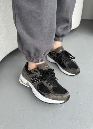 Стильные женские и мужские кроссовки new balance 2002r black dark olive хаки2 фото