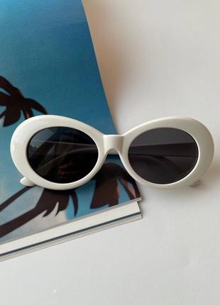 Сонцезахисні окуляри