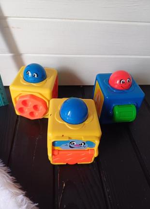 Розвиваючі сенсорні кубики для малюків 6+ місяців fisher price2 фото