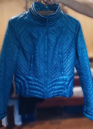 Куртка весняно-осіння зеленого кольору