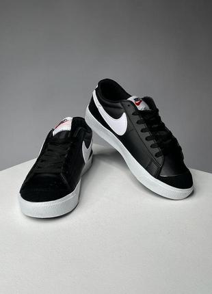 Чоловічі кросівки nike blazer low black/white чорно-білі кросівки демісезон найк легкі найк кеди унісекс кросівки nike кортез3 фото