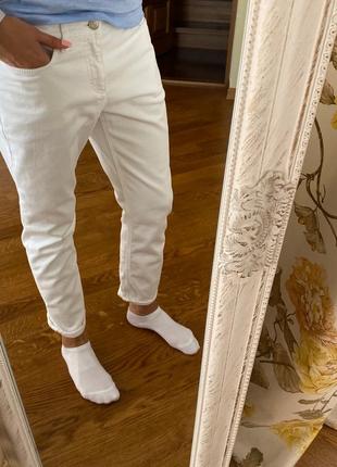 Белые джинсы escada оригинал9 фото