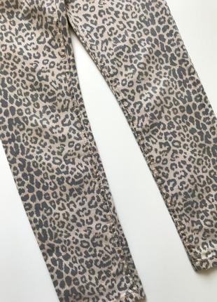 Знижки на всі!терміново!леопардові джинси на дівчинку 9 років2 фото