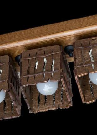 Деревянная потолочная люстра с 3 плафонами