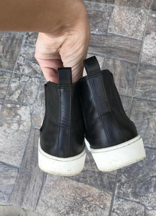 Чёрные,высокие,кожаные кеды с белой подошвой,ботинки,37размер/24,5 см h&m10 фото