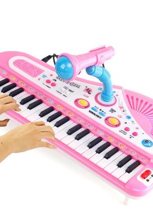 Дитячий синтезатор із мікрофоном. електросинтезатор для дітей розвиваюча іграшка синтезатор 37 клавіш