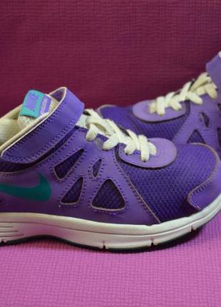 Кросівки nike revolution 2