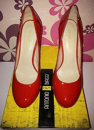 Туфли на каблуке красный цвет 39 р.2 фото