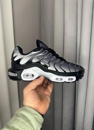 Nike air max tn plus grey white black