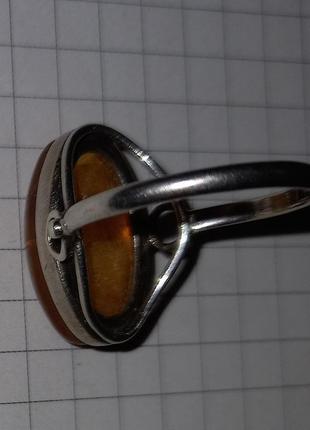 Винтажное серебряное кольцо с натуральным янтарем.8 фото