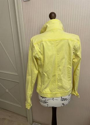 Желтая, жовта курточка, джинсовка яркая стильная, джинсовая куртка, стиль zara5 фото