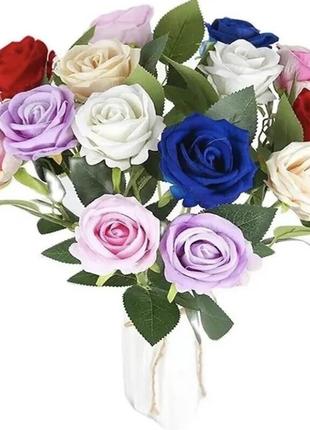 Високі латексні троянди