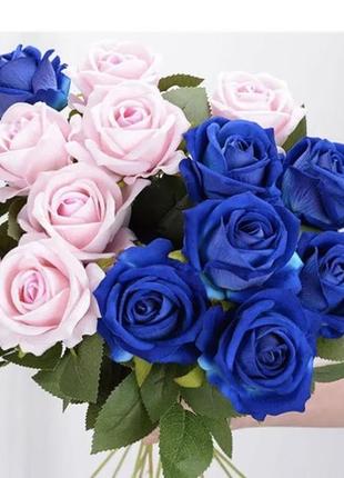 Високі латексні троянди