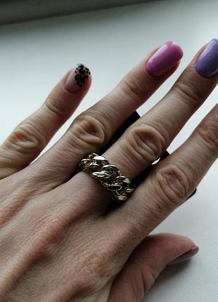 Каблучка river island 3