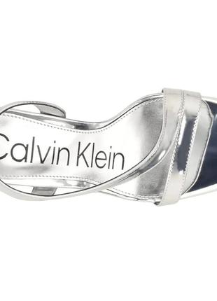 Calvin klein оригінал сріблясті босоніжки на високій шпильці5 фото