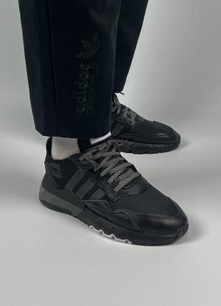 Кросівки чоловічі adidas nite jogger

h01717

оригінал