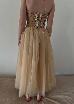 Ніжна корсетна сукня на випускний4 фото