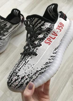 Кроссовки мужские изики yeezy boost 350.