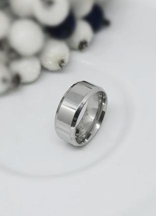 Гладкое кольцо из ювелирной стали