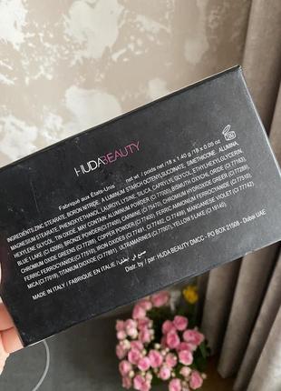 Huda beauty rose gold palette remastered палетка теней для век палетка теней