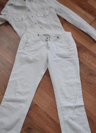 Білі бриджі італія