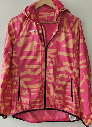 Бігова вітровка