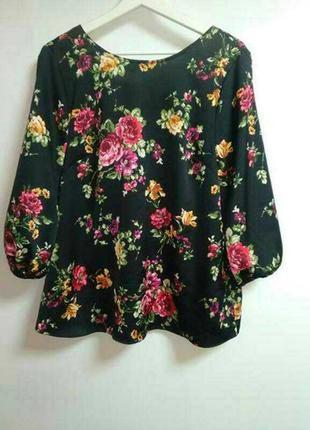 Романтичная сатиновая блуза с объемными рукавами 14/48-50 размера f&amp;f1 фото