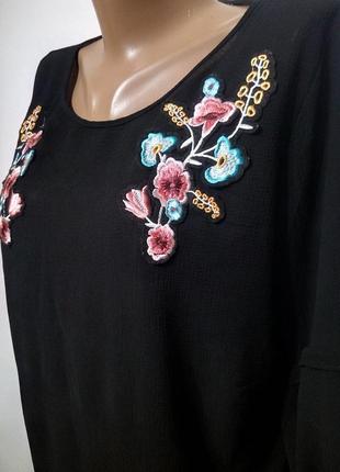 Блуза с вышивкой 20/54-56 размера3 фото