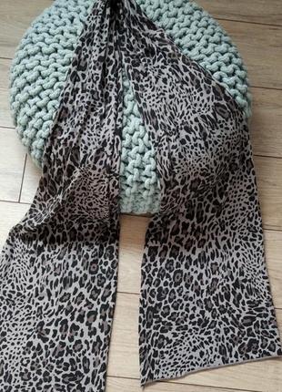 Легкий леопардовый шаллик,шарф.