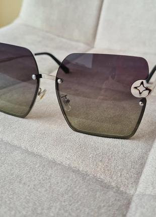 Солнцезащитные очки женские2 фото