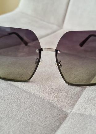Солнцезащитные очки женские3 фото