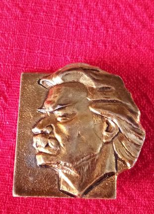 Значки-максим горький