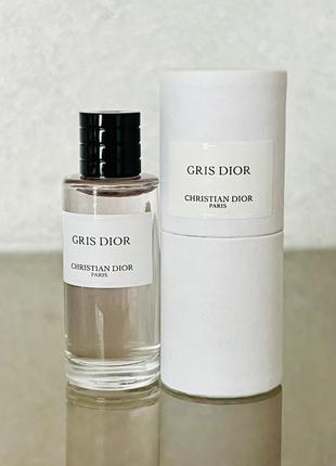 Gris dior фирменная миниатюра.оригинал1 фото