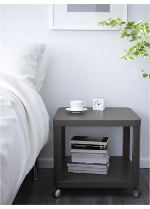 Ікеа tingby столик журнальний на колесах 50х50см 003.494.44