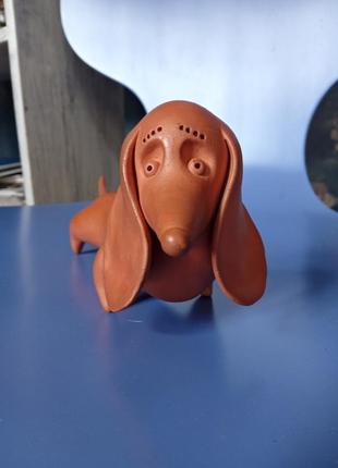 Терракотовая статуэтка собака такса терракота5 фото