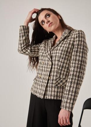 Жіночий жакет піджак в клітинку